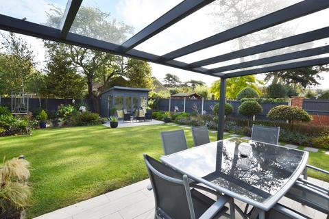 22 Twyver Close, Upton St Leonards, Gloucester, GL4 8EF