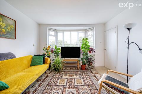 1 bedroom flat for sale, Pembroke Road, London N10