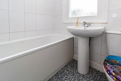 75a Baxter Avenue, Southend-on-sea, SS2 6HX