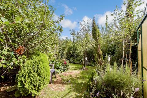 2 bedroom semi-detached bungalow for sale, Hearnfield Road, Littlehampton, West Sussex