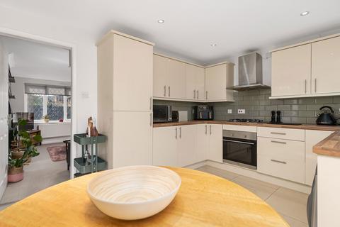 11 Cherry Grove, Great Glen, Leicester, LE8 9ES
