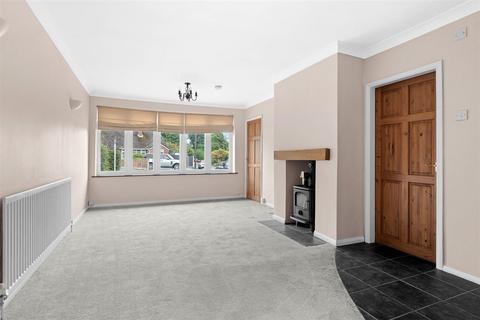 3 bedroom semi-detached house for sale, Coniston Drive, Kingswinford