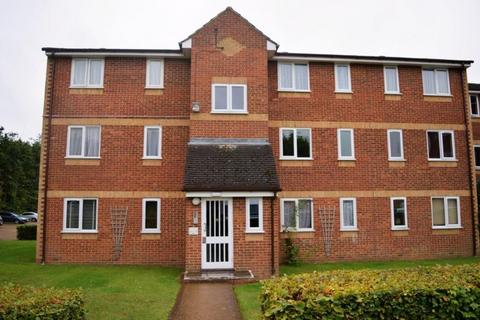 1 bedroom flat to rent, Cippenham, Slough SL1