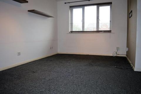 1 bedroom flat to rent, Cippenham, Slough SL1