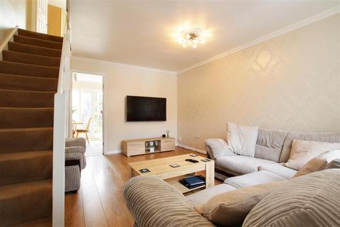 2 bedroom end of terrace house for sale, Leaforis Road, Cheshunt