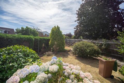 6 Brackendale Drive, Barby, Rugby, CV23 8TJ