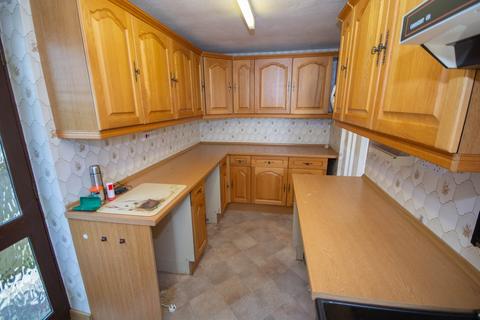 6 Brackendale Drive, Barby, Rugby, CV23 8TJ