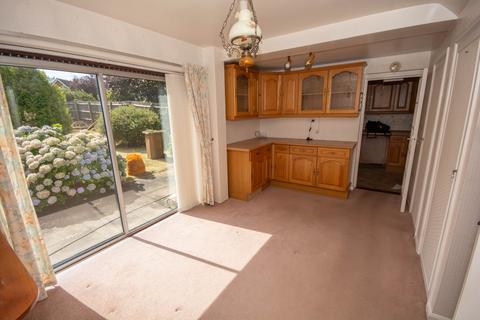 6 Brackendale Drive, Barby, Rugby, CV23 8TJ