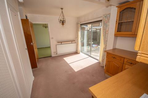 6 Brackendale Drive, Barby, Rugby, CV23 8TJ