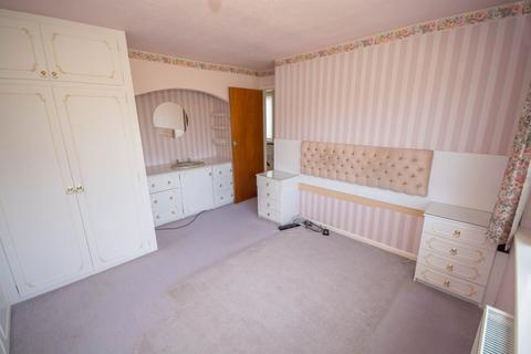 6 Brackendale Drive, Barby, Rugby, CV23 8TJ