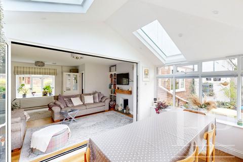 26 Town Barn Road, Crawley, RH11 7EB