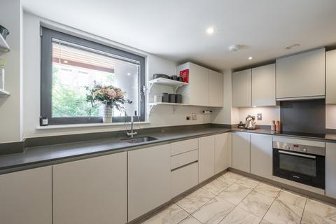 4 bedroom maisonette for sale, Dalston Lane, Hackney, London