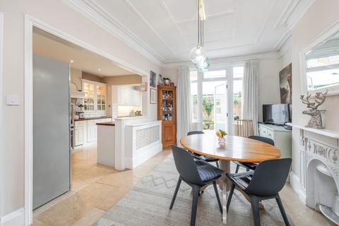 4 bedroom end of terrace house for sale, Portman Avenue, East Sheen, London