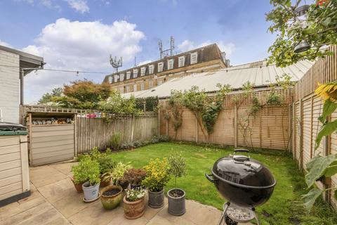 4 bedroom end of terrace house for sale, Portman Avenue, East Sheen, London