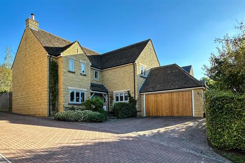 4 bedroom detached house for sale, Swinford Paddocks, Malmesbury