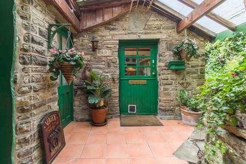 3 bedroom cottage for sale, Oldham Road, Denshaw, Saddleworth