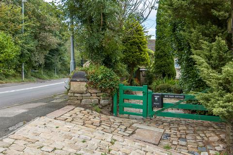 3 bedroom cottage for sale, Oldham Road, Denshaw, Saddleworth