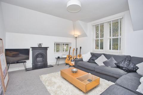 3 bedroom flat for sale, Bouverie Road West, Folkestone, CT20