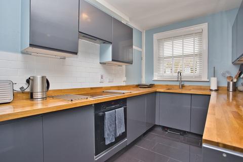 3 bedroom flat for sale, Bouverie Road West, Folkestone, CT20