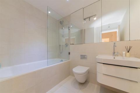 3 bedroom flat for sale, Holders Hill Road, Hendon, London