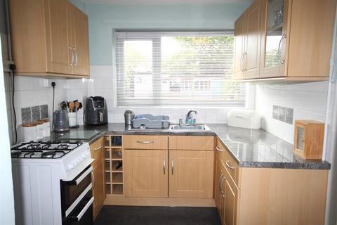32 Meadow Drive, Credenhill, Hereford, HR4 7EE