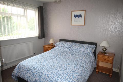 32 Meadow Drive, Credenhill, Hereford, HR4 7EE