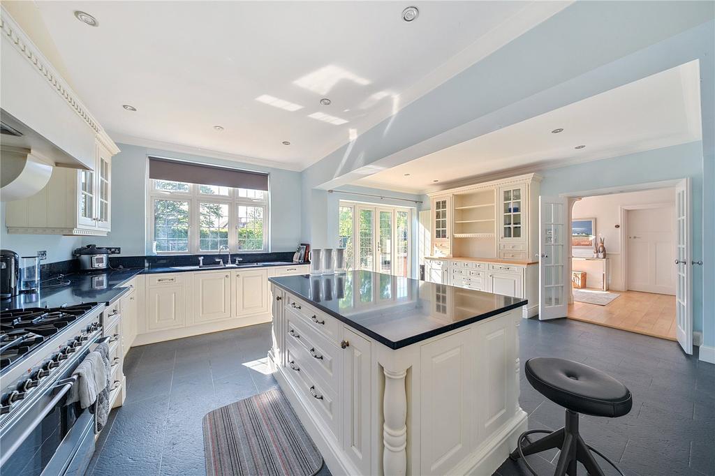 Kitchen/Dining
