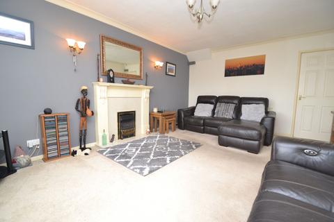 4 bedroom semi-detached house for sale, Thackley, Thackley BD10