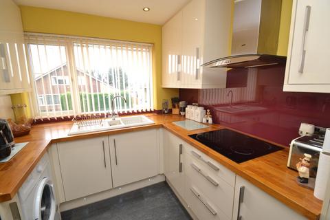 4 bedroom semi-detached house for sale, Thackley, Thackley BD10