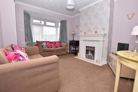 3 bedroom terraced house for sale, Camborne Grove, Lamorna Avenue, Hull