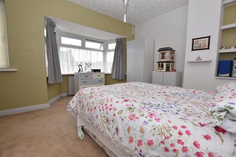 3 bedroom terraced house for sale, Camborne Grove, Lamorna Avenue, Hull