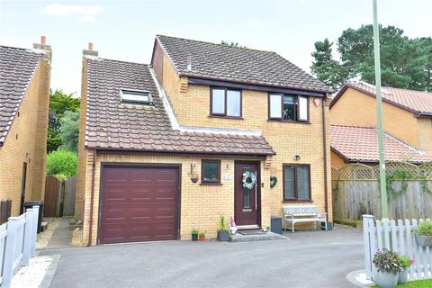 7 Spinacre, Barton On Sea, New Milton, BH25 7DF