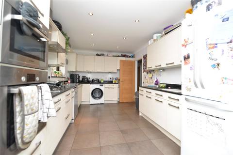 7 Spinacre, Barton On Sea, New Milton, BH25 7DF