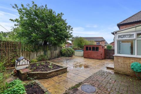 4 bedroom detached house for sale, Greenacres Way, Hailsham