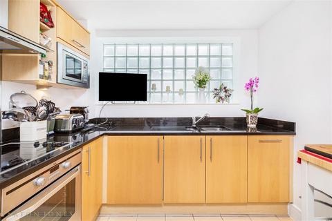 3 bedroom flat to rent, Asquith House, 27 Monck Street, Westminster, London SW1P