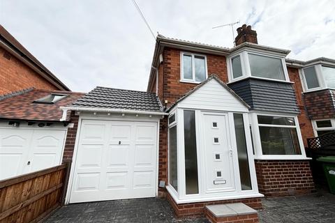 3 bedroom semi-detached house to rent, Brookvale Grove, Olton, Solihull