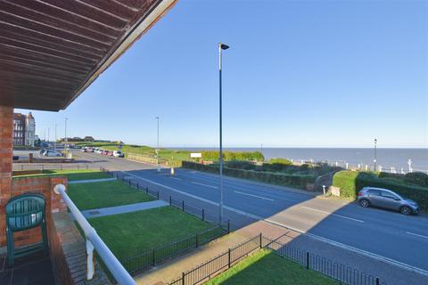 2 bedroom apartment for sale, Albany Court, Cromer