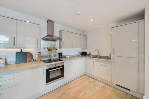 2 bedroom flat for sale, Glebe Mount, Pudsey, West Yorkshire, LS28