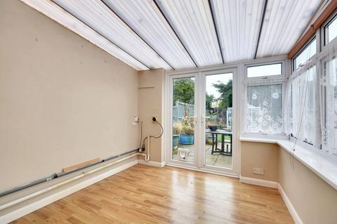 3 Bornefields, Ashford, TN23 5AH