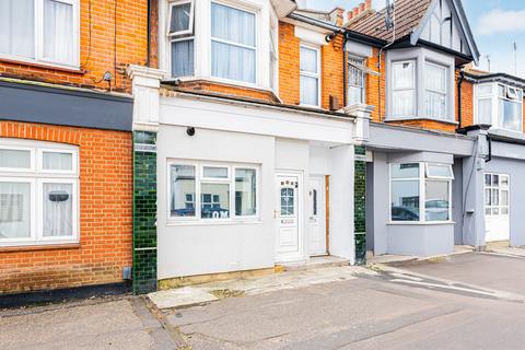 2 bedroom flat for sale, Westborough Road, Southend-on-Sea, SS0