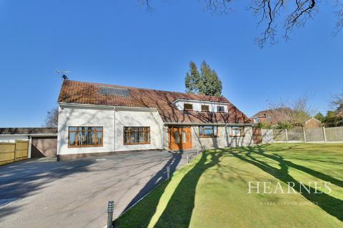 5 bedroom detached house for sale, Stapleford Avenue, Ferndown, BH22