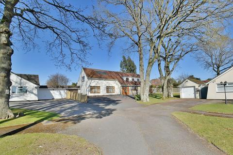 5 bedroom detached house for sale, Stapleford Avenue, Ferndown, BH22