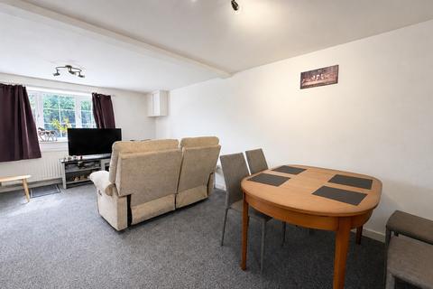 2 bedroom terraced house to rent, Newland, Witney OX28