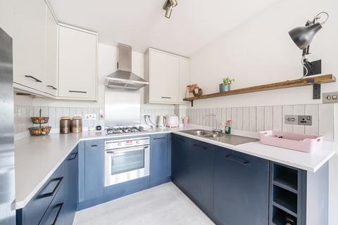 1 bedroom apartment for sale, Pettacre Close, London