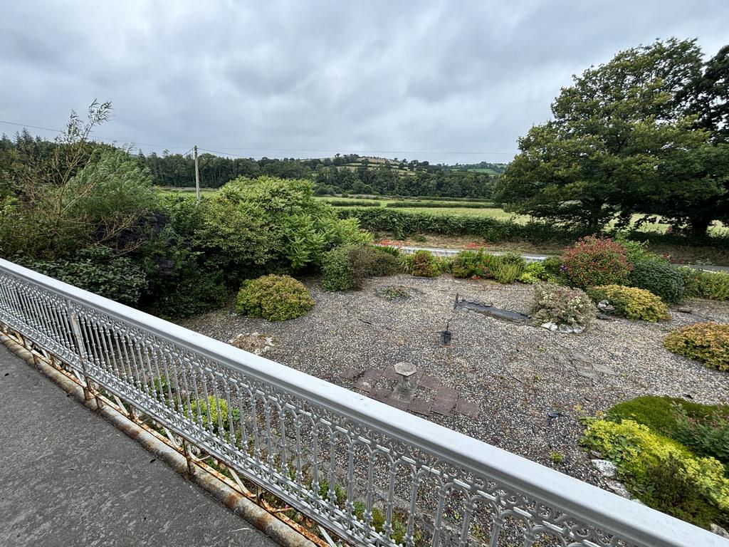 Balcony area (second image)