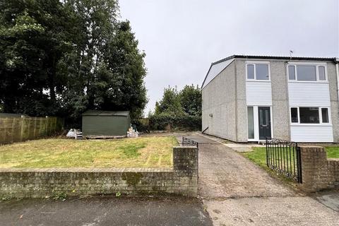 3 bedroom semi-detached house for sale, Queen Square, Pontefract