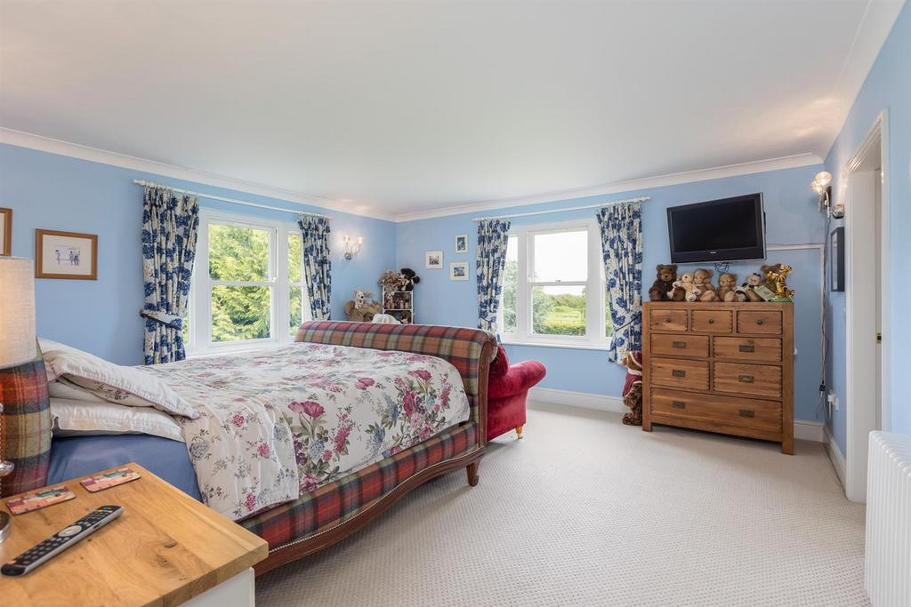 Principal Bedroom Suite