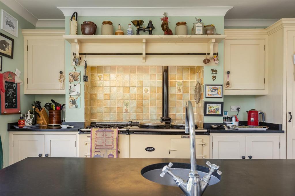 Kitchen/Breakfast/Snug