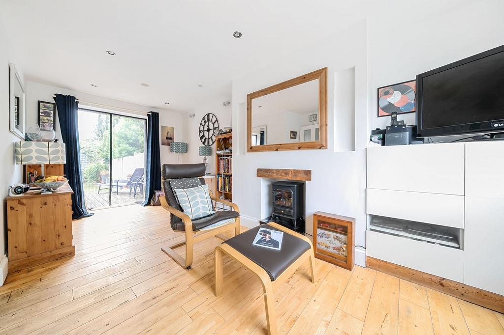 Living Room/Dining Room (1)