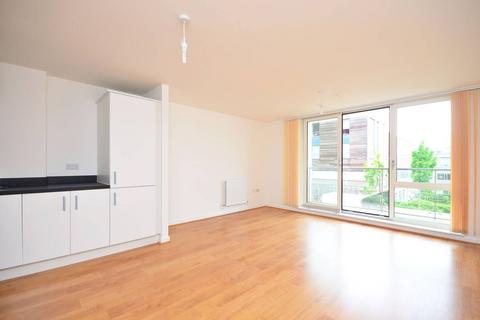 2 bedroom flat to rent, Clayponds Lane, Brentford, TW8